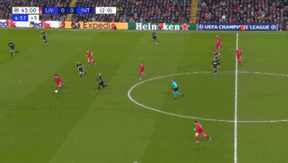 本赛季只代表皇马出场1次，西媒：卢宁进入国米视野